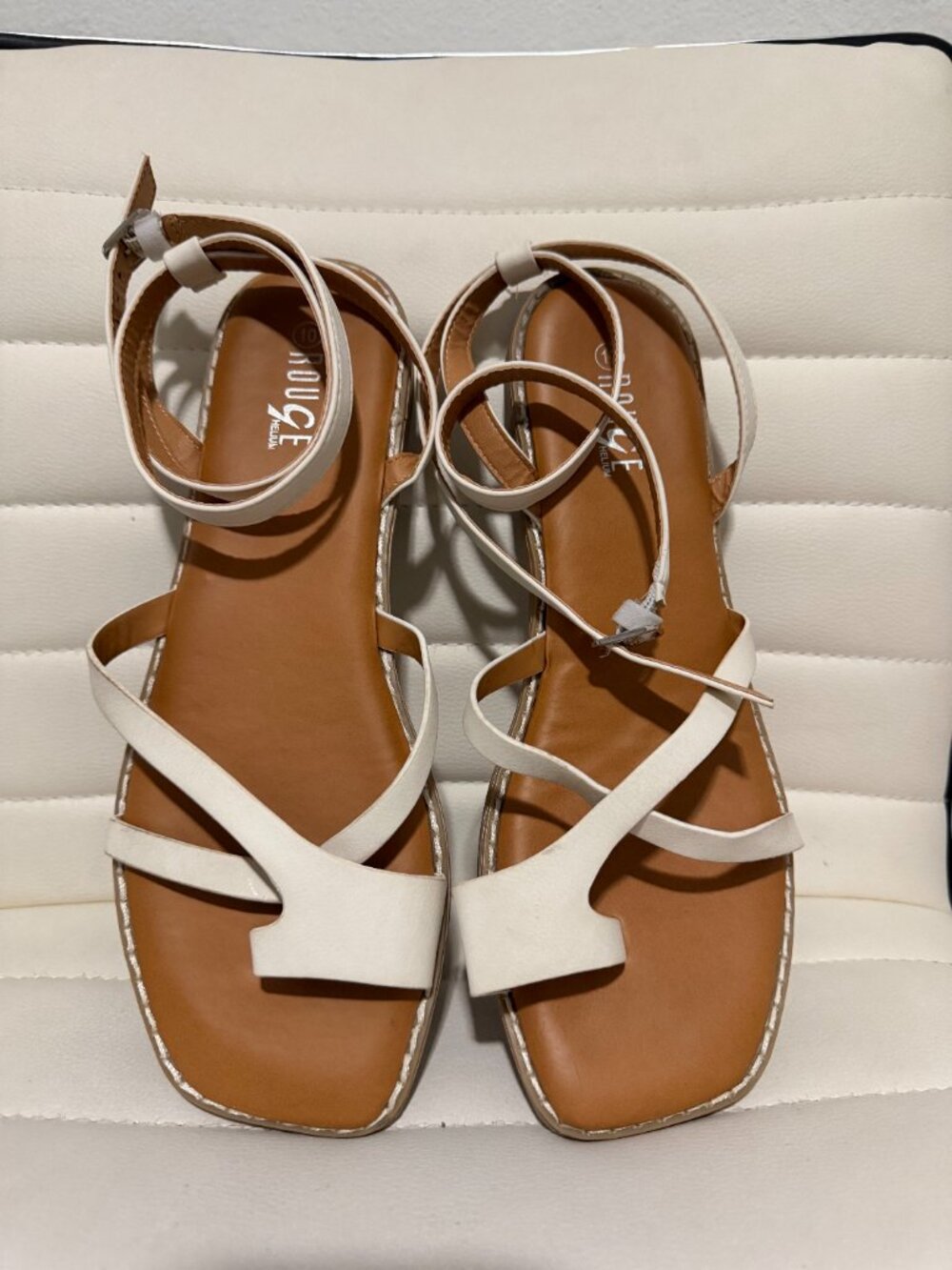 Rouge Helium Strappy Sandals Womens Size 10 Off White Ankle Strap Flat